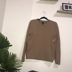 Super warm and comfy H&M long sleeve.